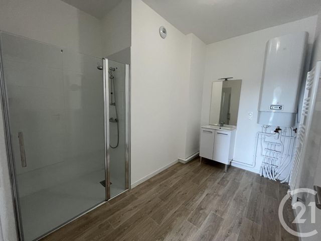 Appartement à louer - 2 pièces - 47.5 m2 - BOULOGNE SUR MER - 62 - NORD-PAS-DE-CALAIS - Century 21 Transimmo