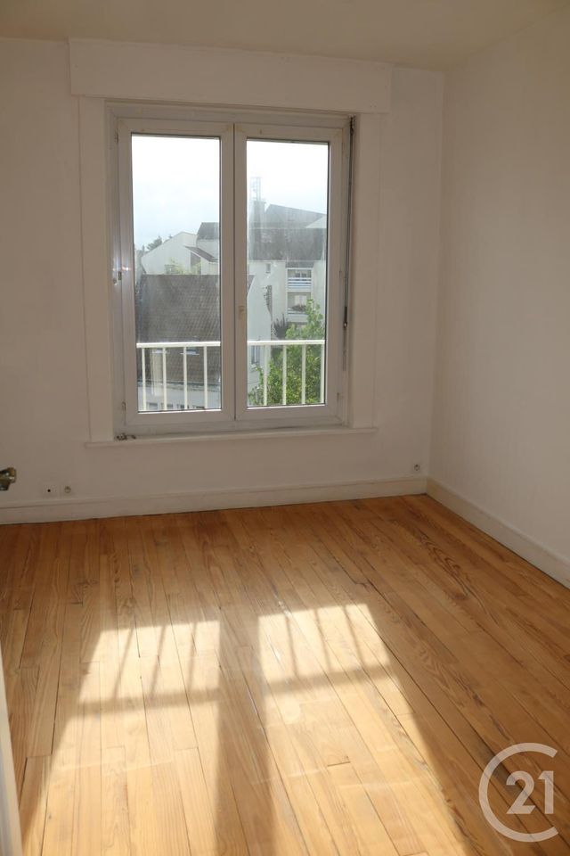 Appartement F3 à louer - 3 pièces - 77.0 m2 - BOULOGNE SUR MER - 62 - NORD-PAS-DE-CALAIS - Century 21 Transimmo