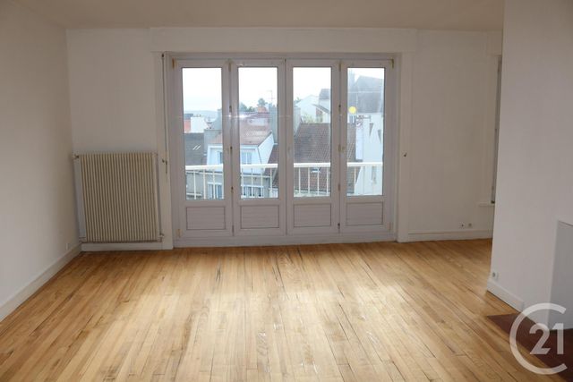 Appartement F3 à louer - 3 pièces - 77.0 m2 - BOULOGNE SUR MER - 62 - NORD-PAS-DE-CALAIS - Century 21 Transimmo